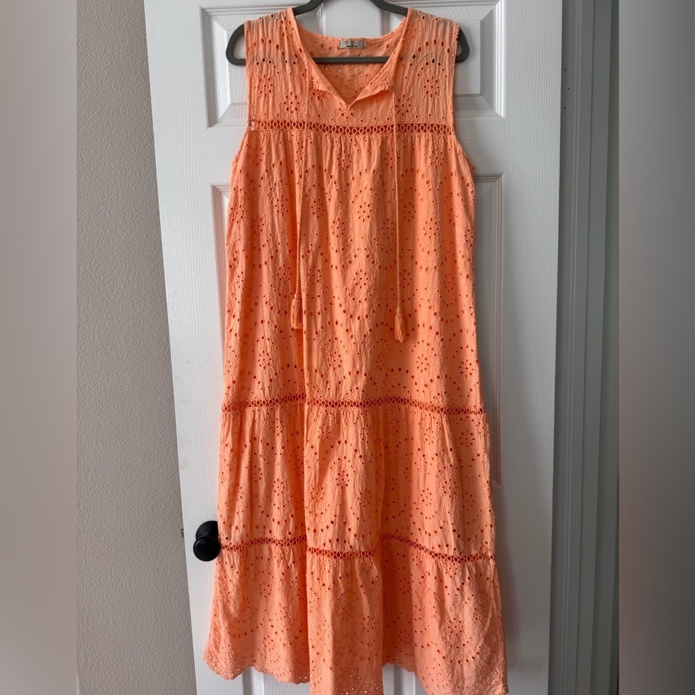Coral colored sleeveless eyelet (made in Italy) size small